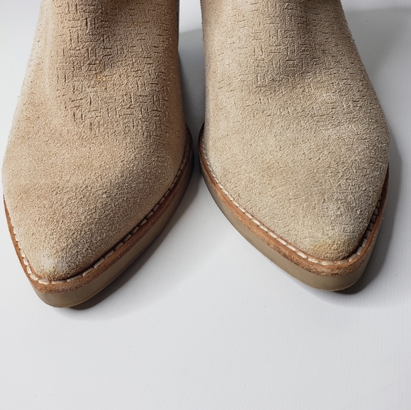 Dolce Vita Stacked Heel Pull-on Laser Cut Basket Weave Pointy Spade Bootie 7.5 - Picture 10 of 12